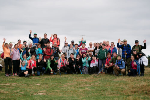 V Pieszy Rajd Szlakiem Łemkowskich Dzwonków: Sukces i Słoneczna Aura!
