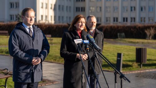 Skandaliczne Zawieszenie Programu „Czyste Powietrze” – Cios dla Rodzin i Branży Budowlanej