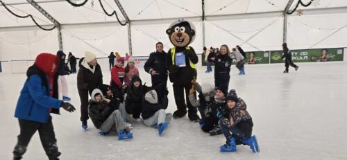 Bezpiecznie na lodowisku – policyjna akcja w Rzeszowie